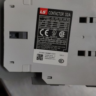 Khởi động từ MC 32a