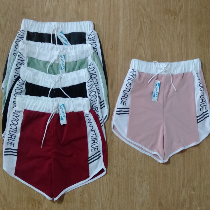 Quần short nữ cá tính