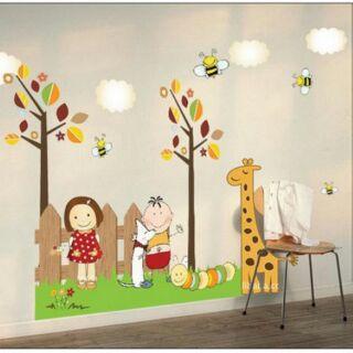 Decal dán tường vườn bé thơ
