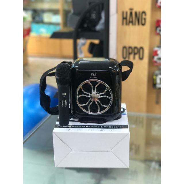 Loa hát karaoke YS A20 tặng kèm mic không dây.