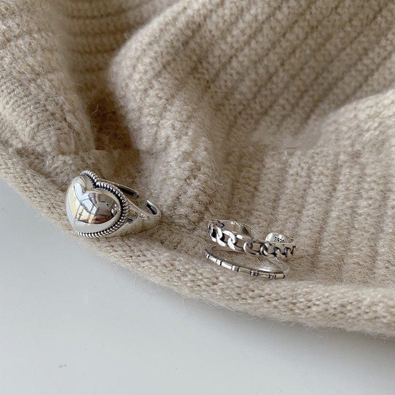 Nhẫn Xích Mặt Trái Tim Phong Cách Retro B760