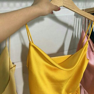 Áo cổ đổ form peplum