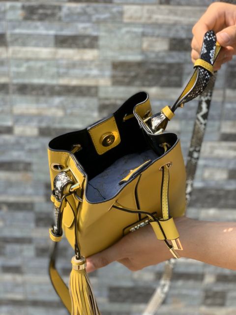 ⛔Túi xách nữ.Túi Guess