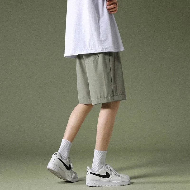 Quần short thể thao màu trơn đơn giản dành cho nam