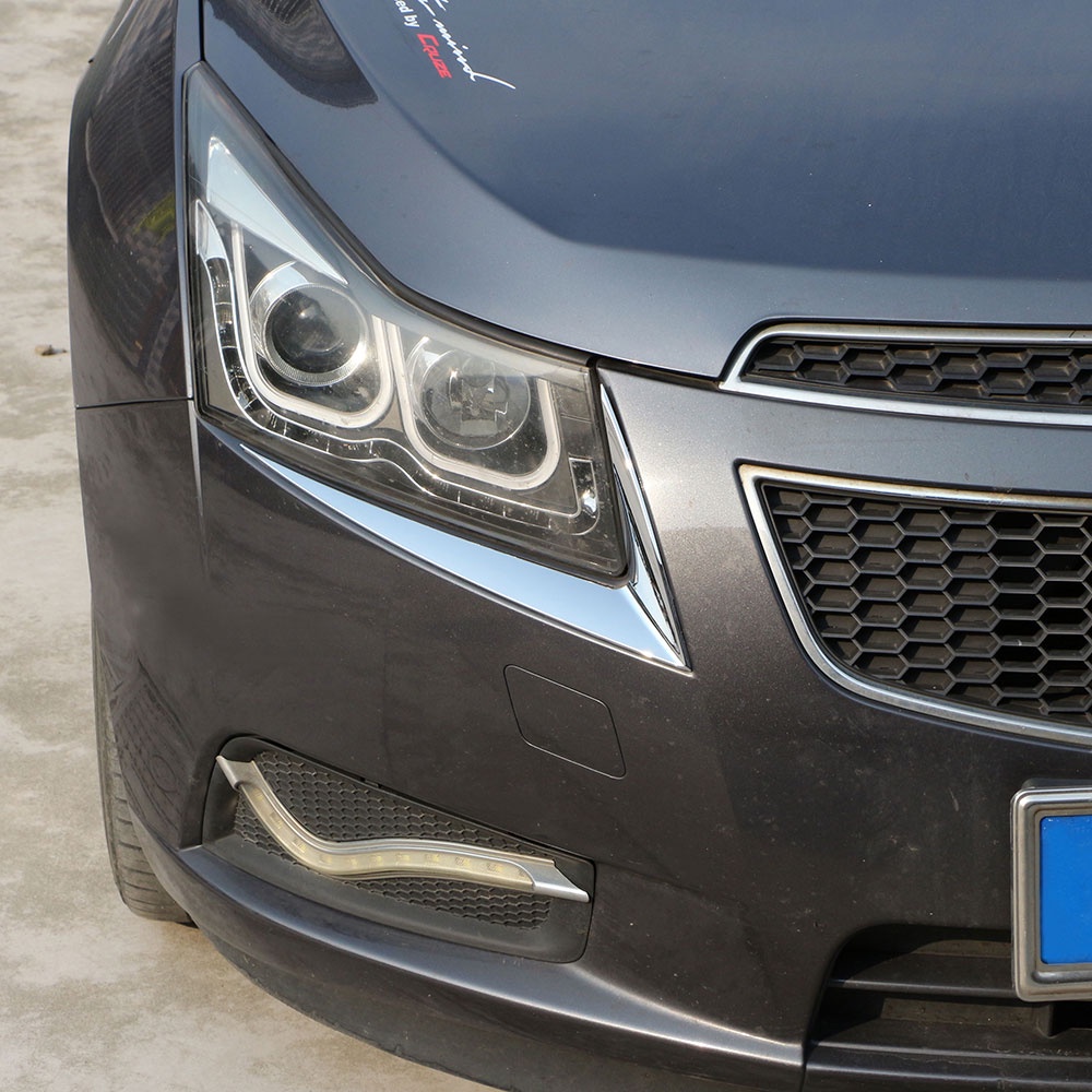 Set 2 Miếng Dán Viền Đèn Pha Xe Hơi Chevrolet Chevy Cruze 2009-2014