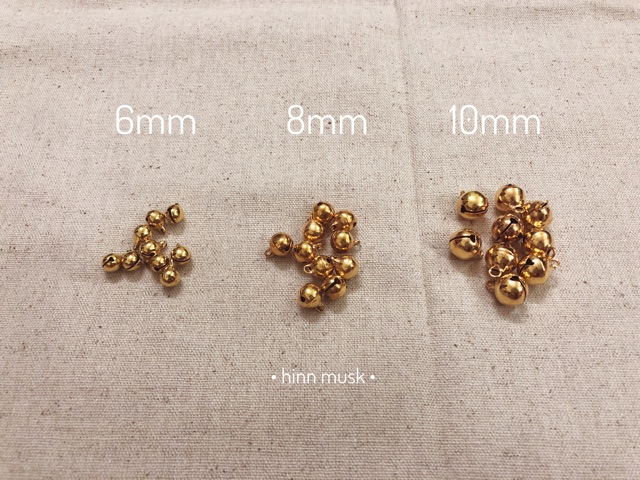 Chuông trang trí vàng