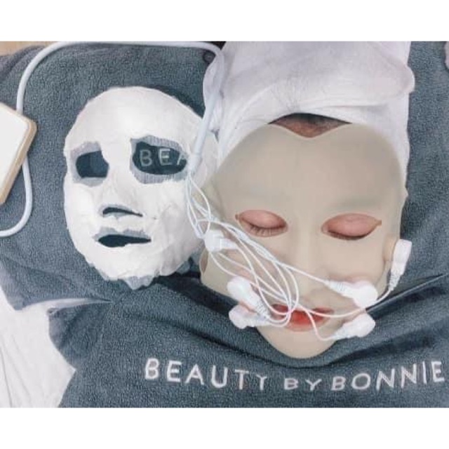 Mặt nạ nâng cơ Masage hồng ngoại