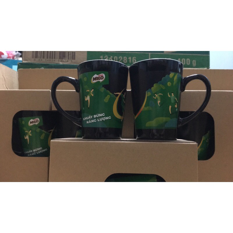 Ly Sứ đổi màu hàng khuyến mãi Sữa Milo. 1 cái