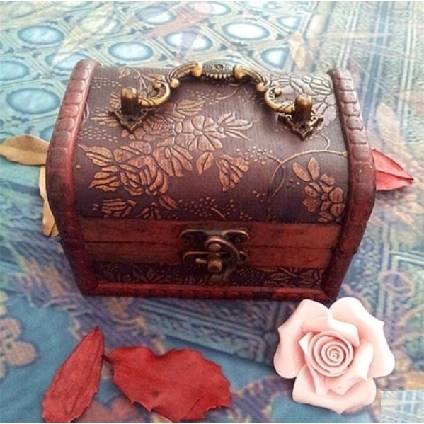 Hộp đựng đồ trang sức phong cách Vintage