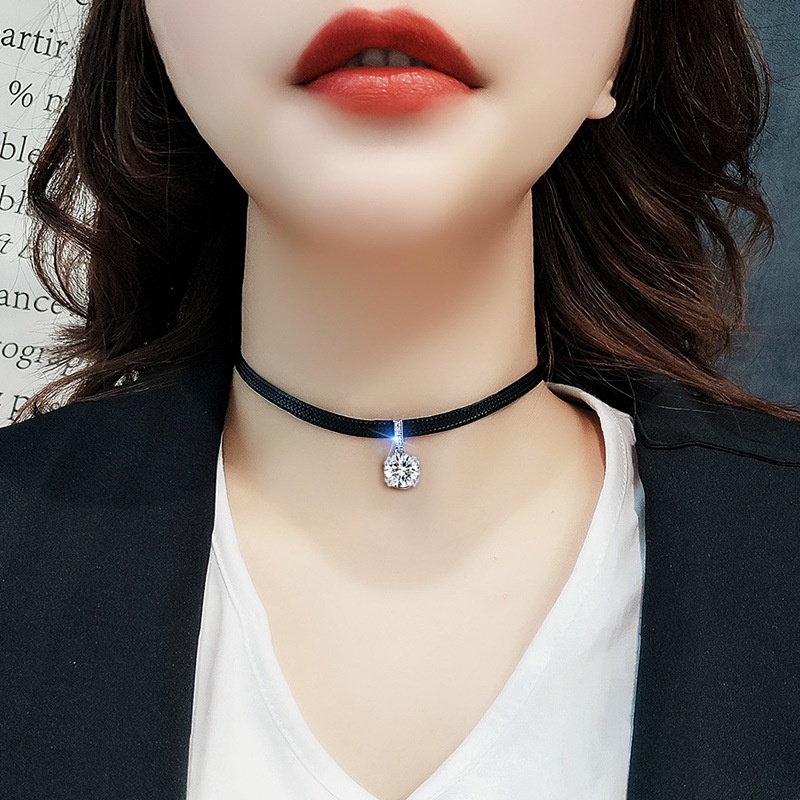 Vòng Cổ Choker Dây Da Ngắn Đính Đá Zircon Lấp Lánh Phong Cách Hàn Quốc Cho Nữ