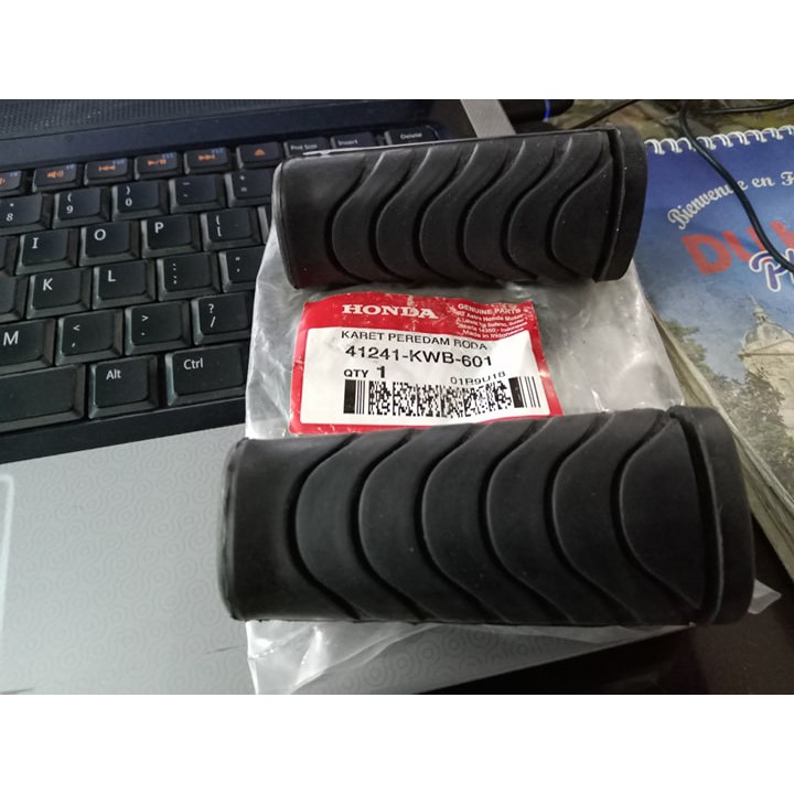 Cao su để chân trước xe WS110 zin