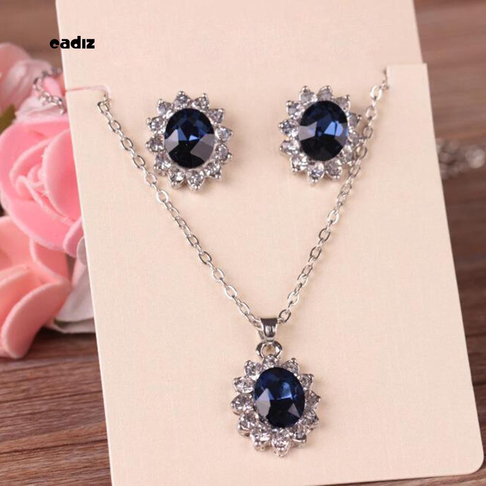 Bộ dây chuyền và khuyên tai đính đá pha lê sapphire
