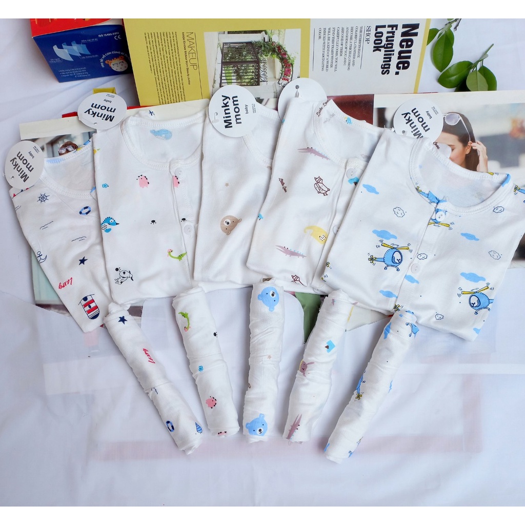 Bộ thun lạnh cộc tay cúc giữa nền TRẮNG hoạt tiết cho bé sơ sinh (4-14kg)