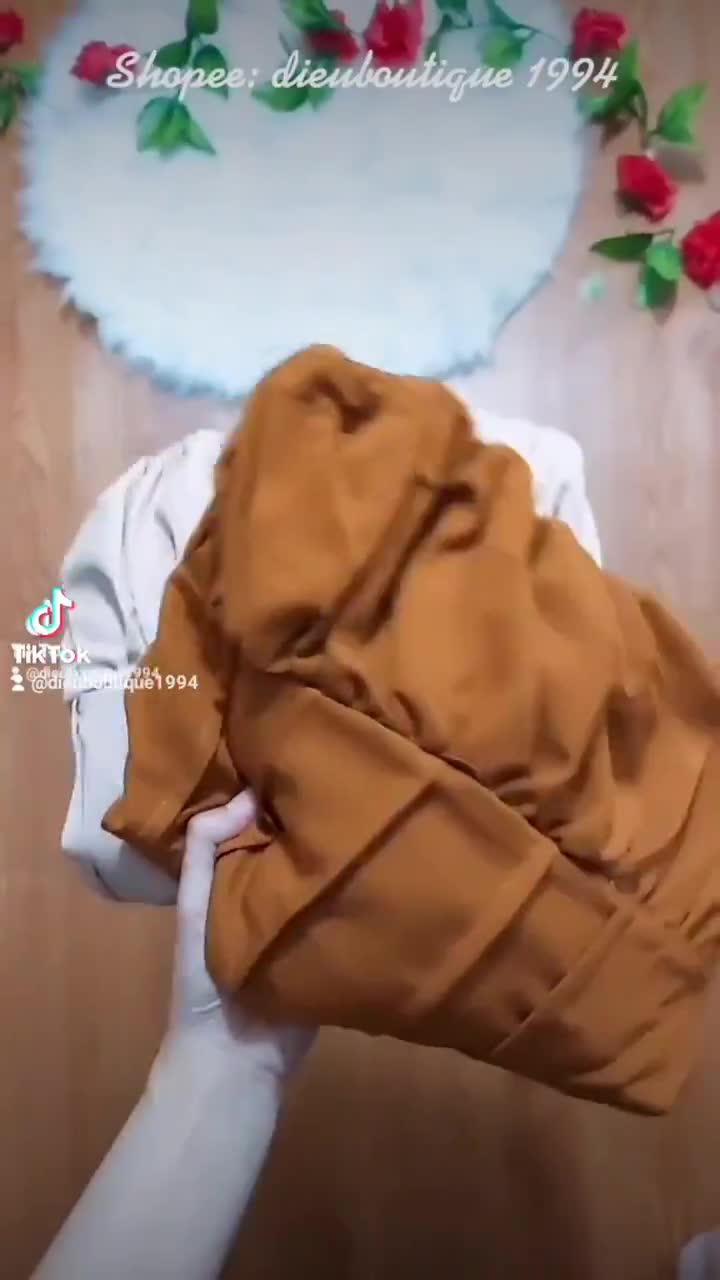 [RẺ VÔ ĐỊCH] Váy Trễ Vai 2 Tầng, Set Áo Trễ Vai Chân Váy Xếp Ly Hàng Đẹp ( có ảnh và video thật ) | BigBuy360 - bigbuy360.vn