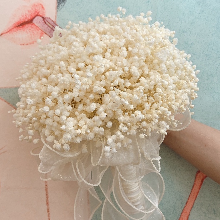 Bó hoa cưới baby khô màu trắng tinh khôi, hoa cưới cầm tay cô dâu theo yêu cầu