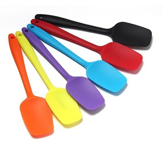VÉT BỘT SILICON ĐÚC DẠNG THÌA 21CM