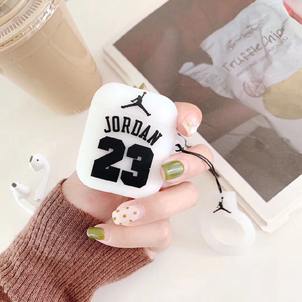 Vỏ Bảo Vệ Hộp Sạc Tai Nghe Airpod Hình Logo Jordan 3d Bằng Cao Su Mềm