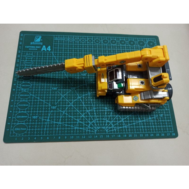 Mô hình robot hyper rescue driver head