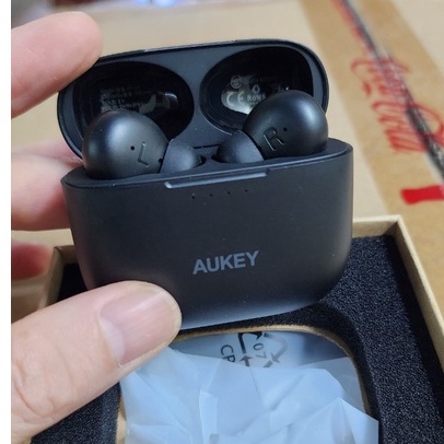 Tai nghe không dây chống ồn chủ động kết hợp AUKEY EP-N5  ,BC-MASTER BC- T05 hàng chính hãng ,bảo hành 1 năm