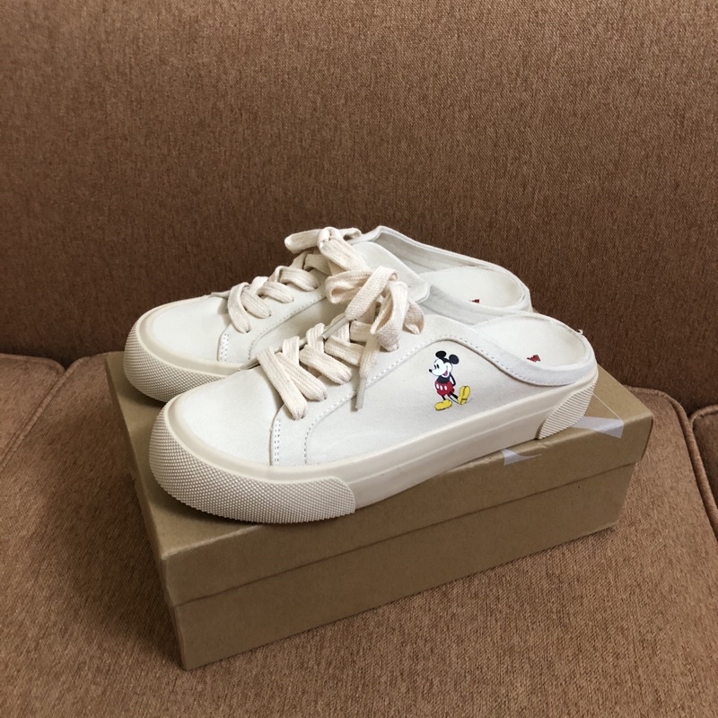 Giày mickey mouse zara newtag size 36