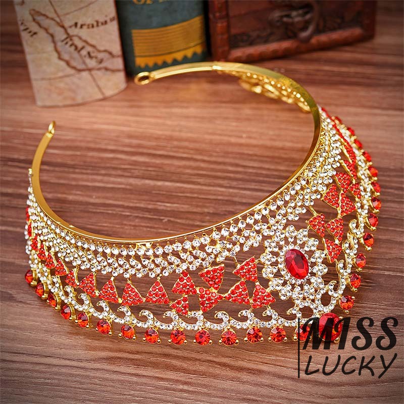 Cài tóc hình vương miện đính đá cho cô dâu