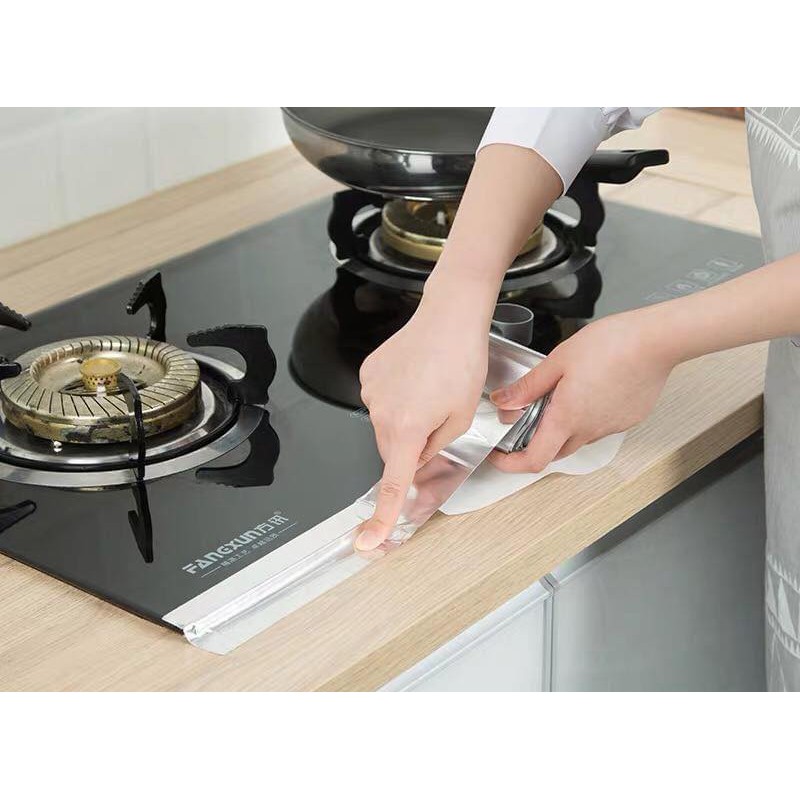 Băng dính nhôm dán khe hở nhà bếp tiện lợi - Hàng nội địa Nhật