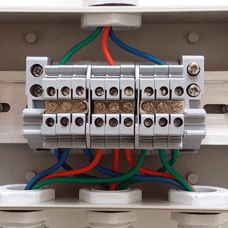 BIẾN TẦN BƠM NƯỚC NĂNG LƯỢNG MẶT TRỜI POWERS SG600