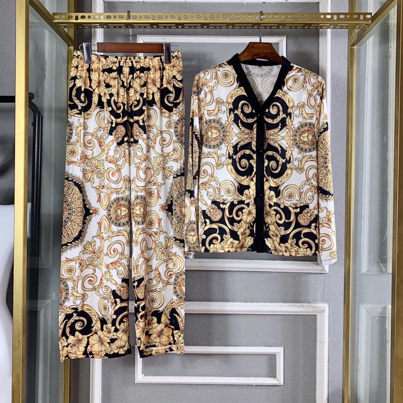 pijama tay dài tay hoạ tiết vàng hoàng gia lụa satin cao cấp quảng châu | BigBuy360 - bigbuy360.vn