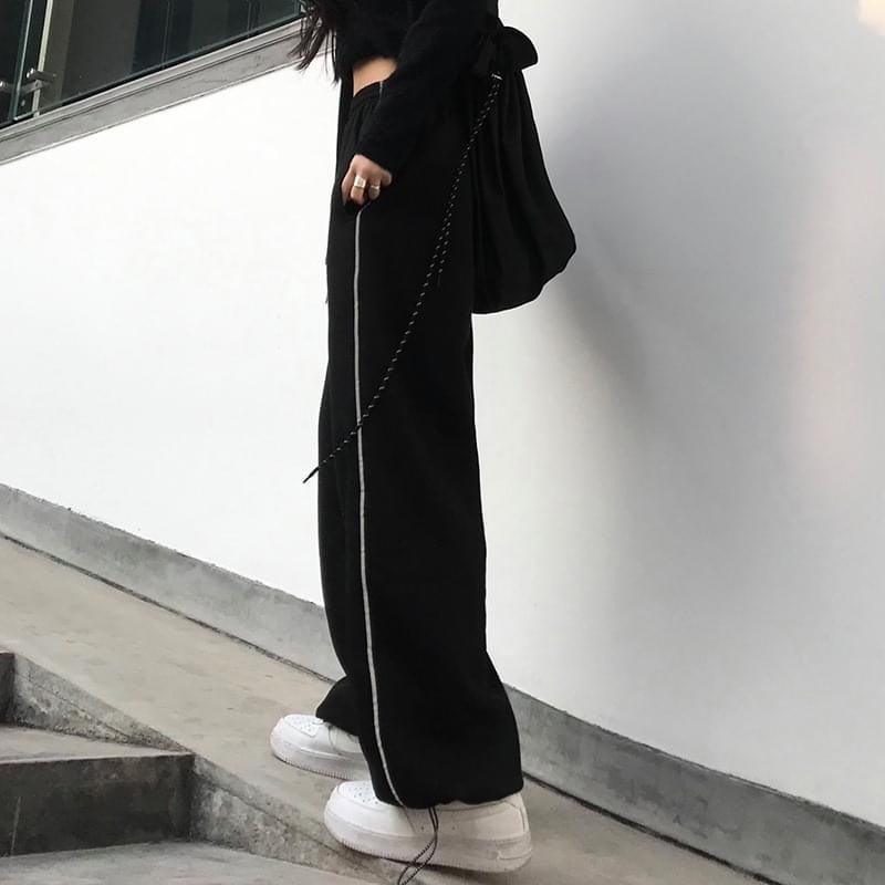 Quần jogger thun Unisex 1 sọc cạp chun form rộng unisex mặc được 2 kiểu PIGI STORE Mã 21