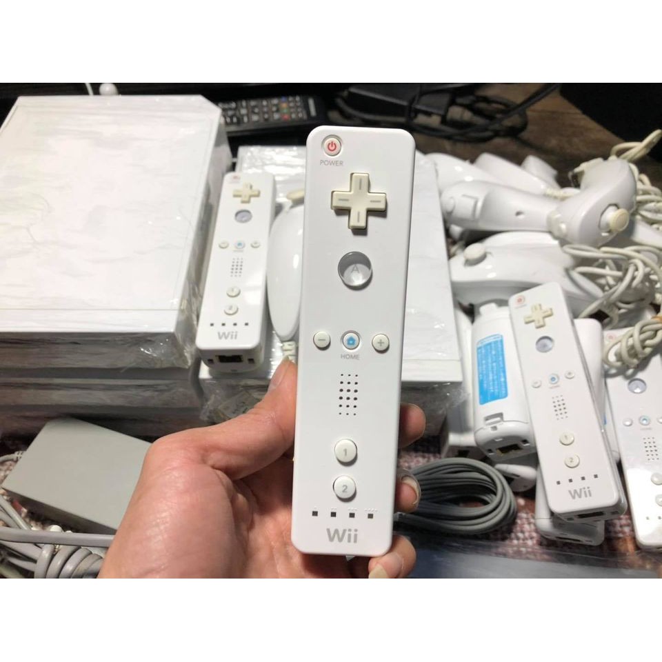 Máy chơi game Wii vận động tương tác cả gia đình, Bộ 2 Remote 2 nunchuck cho hai người