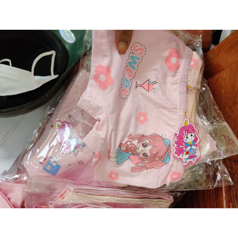 combo 30,40 quần chip đùi kitty cho bé gái