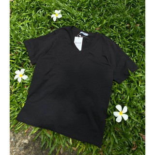 Áo thun nữ cổ tim form rộng v neck basic tee Maxy Workshop