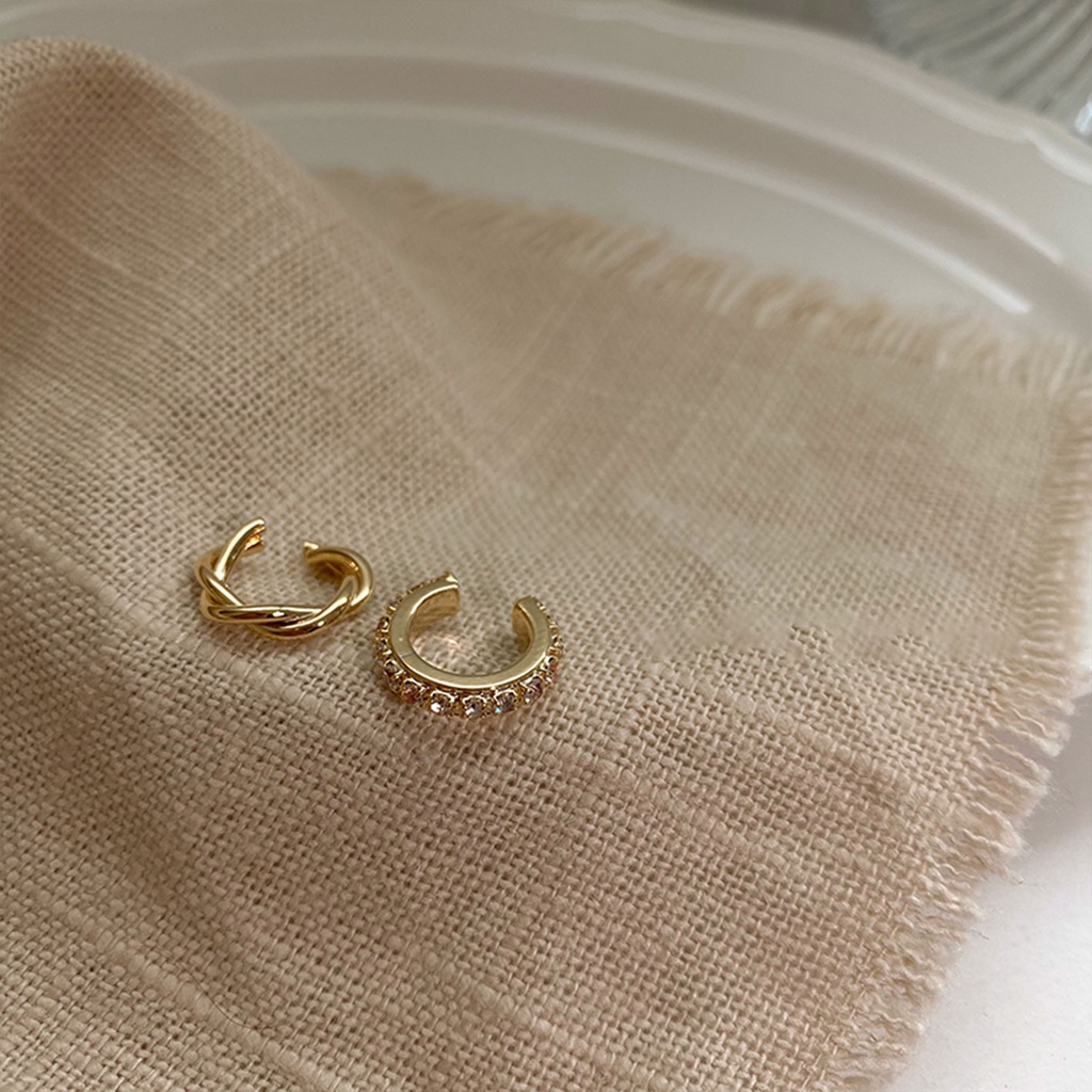 Bộ Ba Món Khuyên Tai Dạng Kẹp Không Xỏ Lỗ Phối Dây Xích Xoắn Đính Đá Zircon Phong Cách Retro Sang Trọng Đơn Giản Thời Trang Dành Cho Bạn Nữ 2022