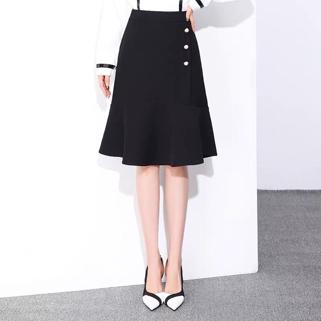 Chân Váy Đuôi Cá dáng suông đính cúc dài CáTM60cm