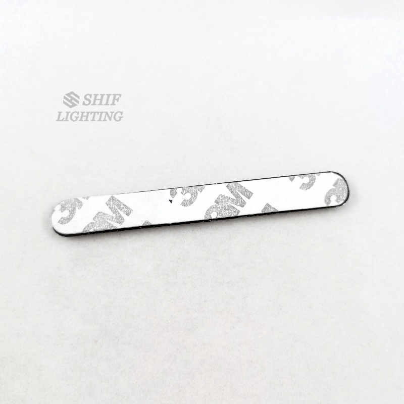 Miếng dán chữ cái trang trí xe hơi thông dụng