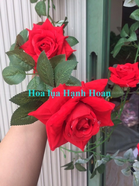 Dây hoa hồng nhung cao cấp - Dây hoa giả