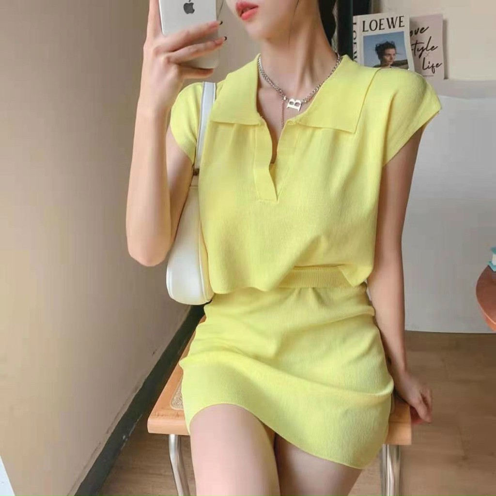 Gợi ý cho các nàng Set đồ hack chân, ăn gian chiều cao 🤩🤩 🤩 👌👌👌Set áo crotop x chân váy len  🌟 Diện e này thì gọn dáng,