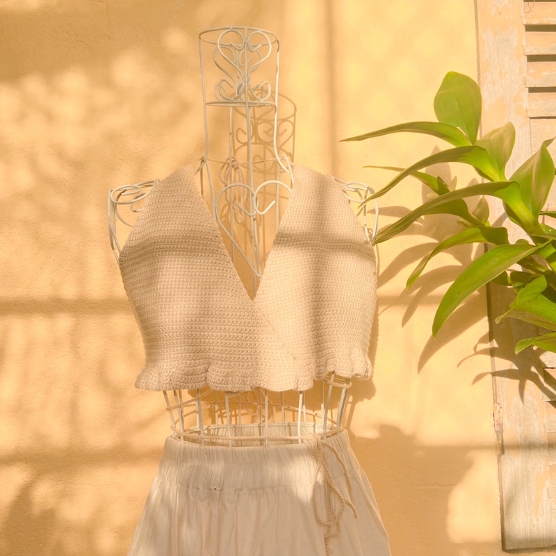 Áo len móc đan dây Handmade hở lưng viền bèo🥰