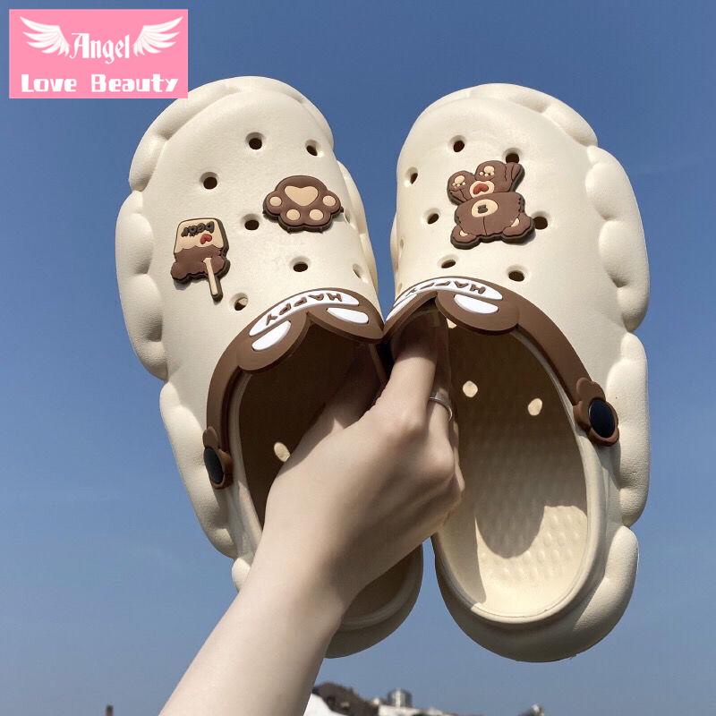 Dép Sandal Đục Lỗ Đế Dày Chống Trượt In Họa Tiết Hoạt Hình Dễ Thương Dành Cho Nữ