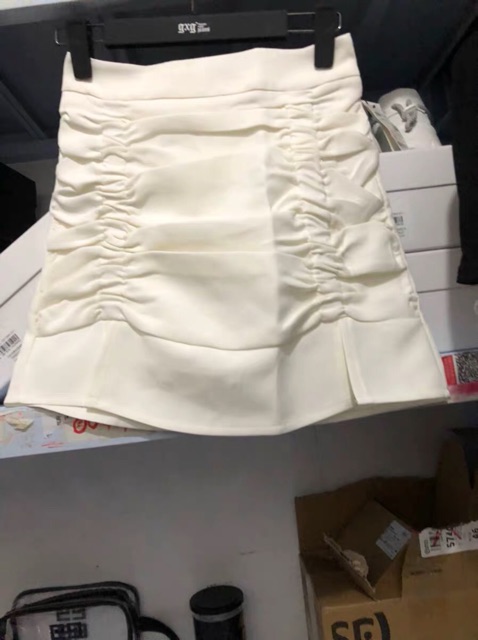 [Có ảnh thật] Chân váy sun, sẻ vạt 2 màu trắng đen Quảng Châu. Có bán kèm áo | BigBuy360 - bigbuy360.vn