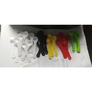 Muỗng nhỏ múc định lượng thức ăn cho cá tép cảnh