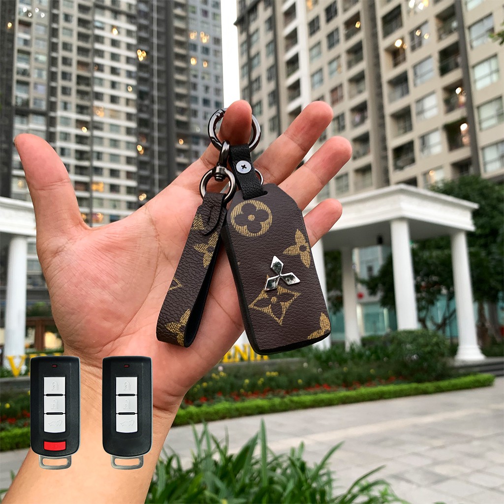 Đựng smartkey Mitsubishi Xpander, Triton, Pajero Sport handmade da thật MIV có tay cầm AD