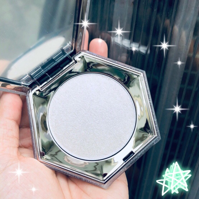 Sale 09/09 Phấn tạo khối đánh góc Highlight | BigBuy360 - bigbuy360.vn