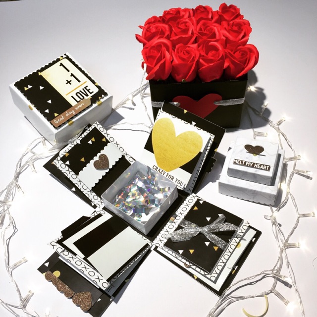 Hộp ảnh   love box vàng đen 10 cm