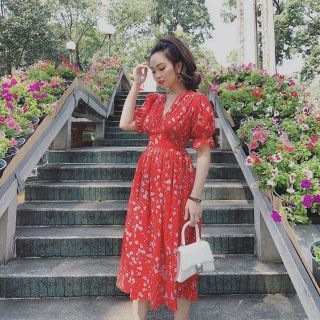Đầm maxi hoa đỏ