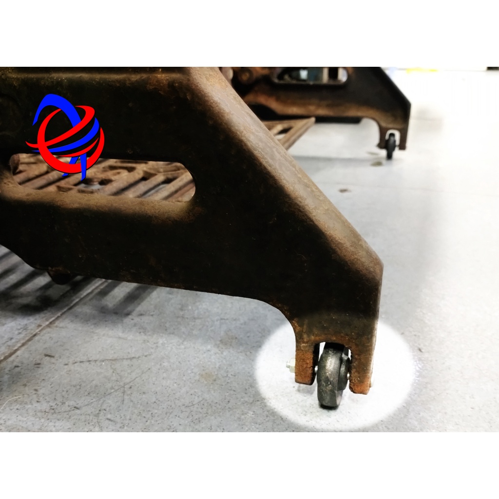 4 BÁNH XE DÙNG CHO CHÂN ĐẠP MÁY MAY CỔ ĐIỂN