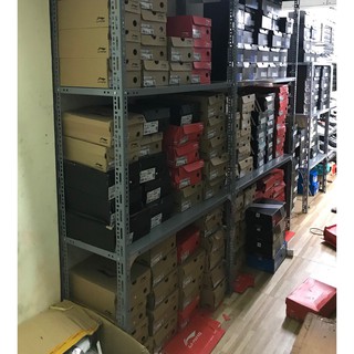 Kệ sắt v lỗ đa năng mâm 60x1m, có thanh giằng chân
