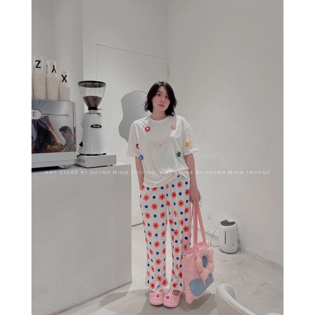 Set quần suông áo cotton đính hoa xinh xắn