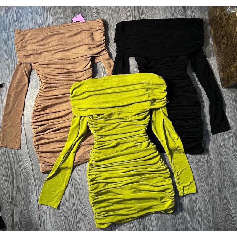 Đầm body trễ vai tay dài - CarotShop