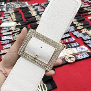  Đai váy phối đầm